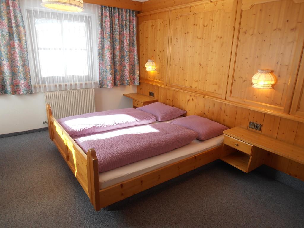 Hotel Haus Dorfplatz Galtür Pokoj fotografie
